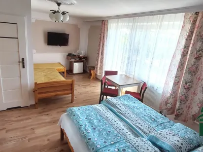 Kwatery prywatne Dźwirzyno - Pokoje u Anny