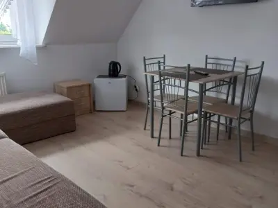 Pokoje Gościnne U Gosi - Noclegi Grzybowo, Pokoje gościnne - miniatura 3