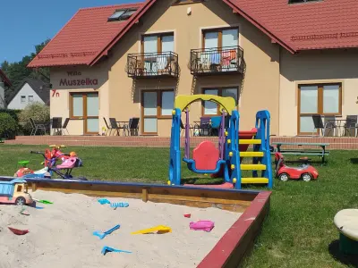 Willa Muszelka - Noclegi Dębki, Pokoje gościnne - miniatura 1