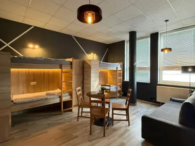 Hostel Gdynia - Pokoje Na Wyłączność - Noclegi Gdynia, Hostele - miniatura 7