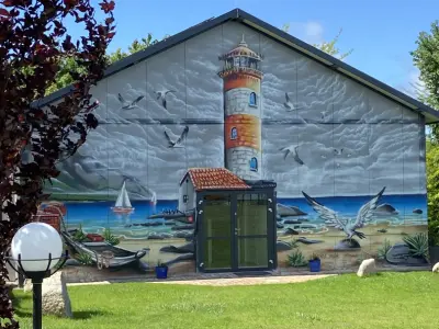 Domki Nad Rozlewiskiem Basen Podgrzewany - Noclegi Sarbinowo, Domki - miniatura 1