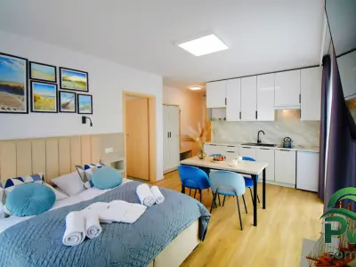 Hotel I Apartamenty Gorzelanny W Dźwirzynie - Noclegi Dźwirzyno, Hotele - miniatura 3