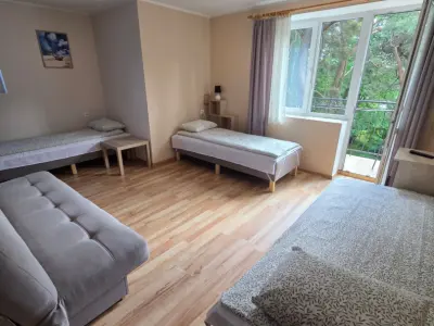 Pokoje Ula - wypoczynek wśród sosen i kojącej zieleni. - Noclegi Władysławowo, Pokoje gościnne - miniatura 2