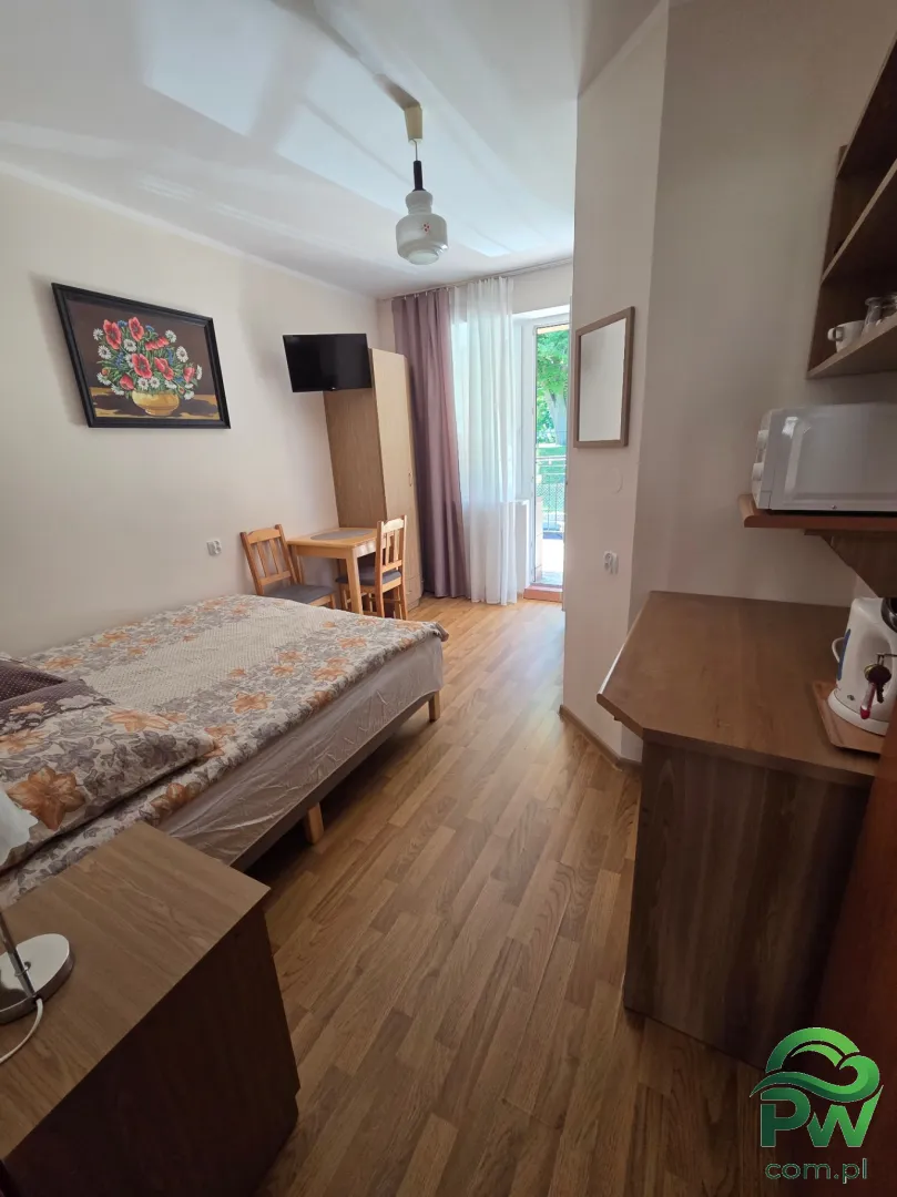 Pokoje Przy Skwerze w otoczeniu drzew - Noclegi Władysławowo, Pokoje gościnne - zdjęcie 15